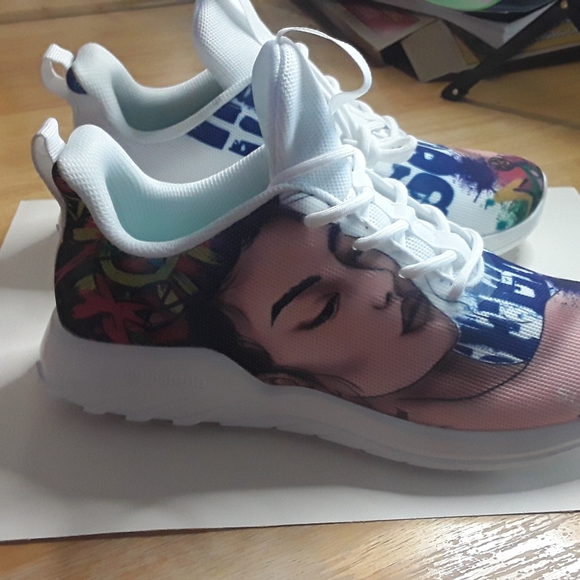 Beautiful uniquely designed womens European 43 customized sneakers - Picture 3 of 12